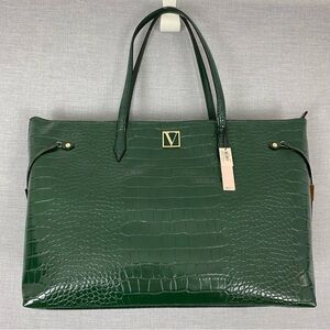Victoria's Secret Carryall Tote Bag in Green Crocodile
